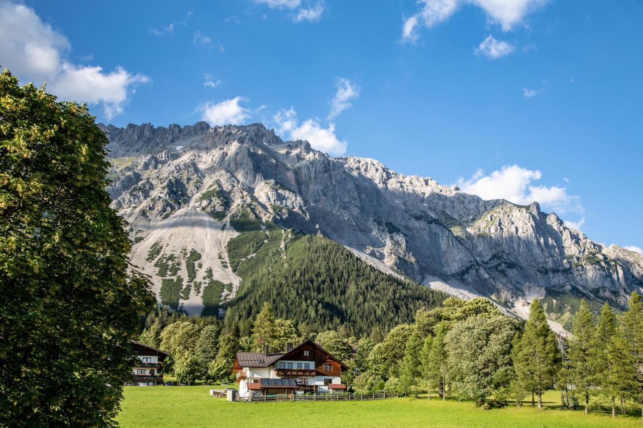 Hotel Pension Residence รัมเซา อัม ดาคชไตน์ ภายนอก รูปภาพ