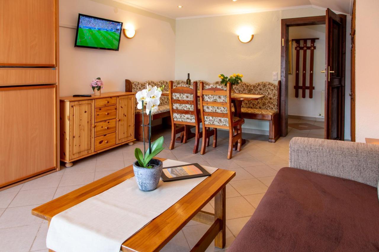 Hotel Pension Residence รัมเซา อัม ดาคชไตน์ ภายนอก รูปภาพ