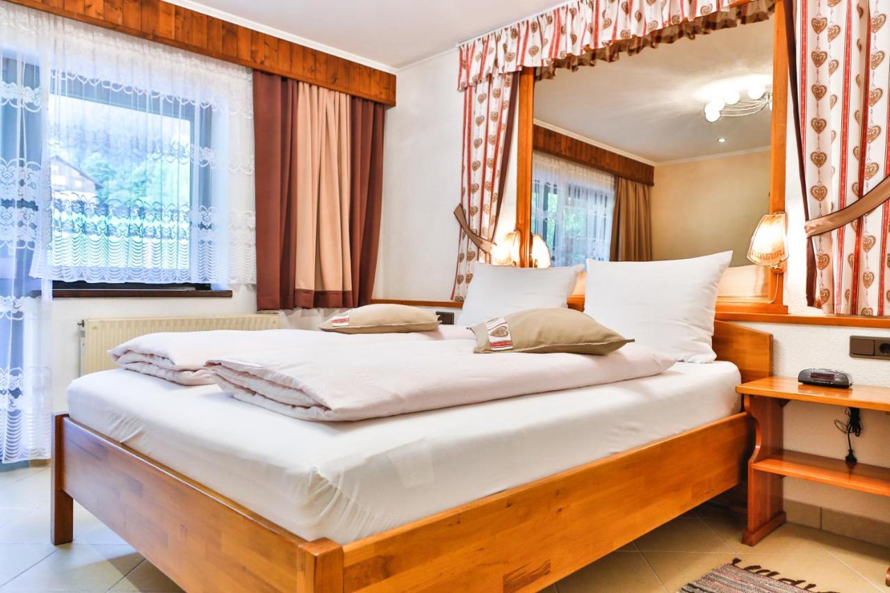 Hotel Pension Residence รัมเซา อัม ดาคชไตน์ ภายนอก รูปภาพ