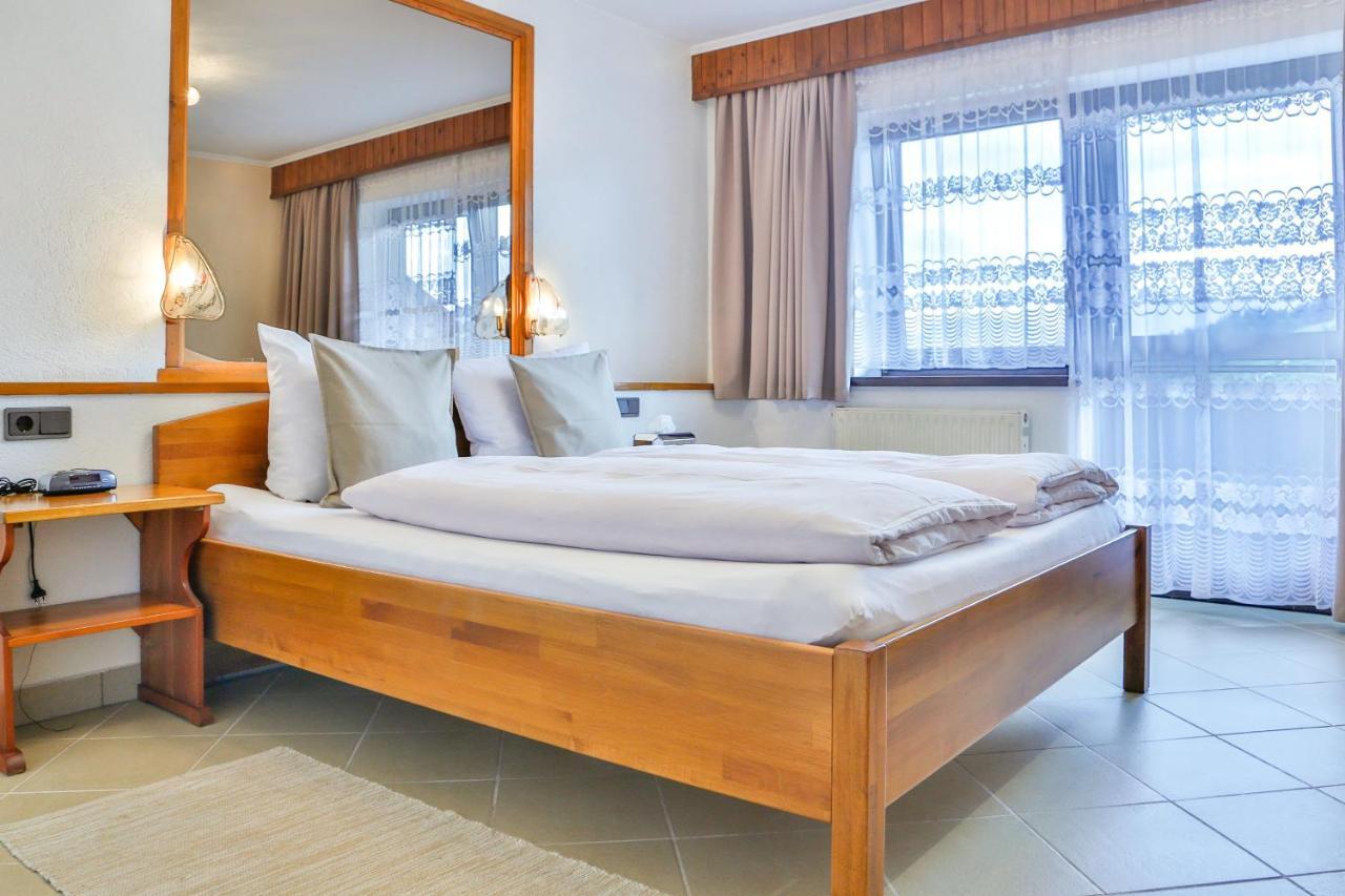 Hotel Pension Residence รัมเซา อัม ดาคชไตน์ ภายนอก รูปภาพ